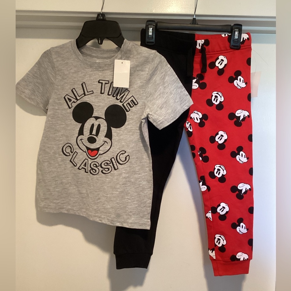 Mickey Mouse Kids 4 Piece Lounge Set - Black/Gray/Red Unisex - Picture 2 of 11